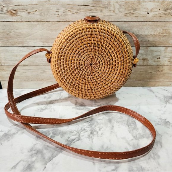 Spain Bags Vintage Woven Wicker Drum Crossbody Bag With Feet And Leather Strap From Spain